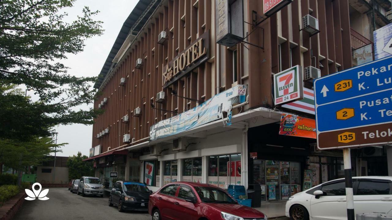 Zen Rooms Golden Star Kuantan Zewnętrze zdjęcie
